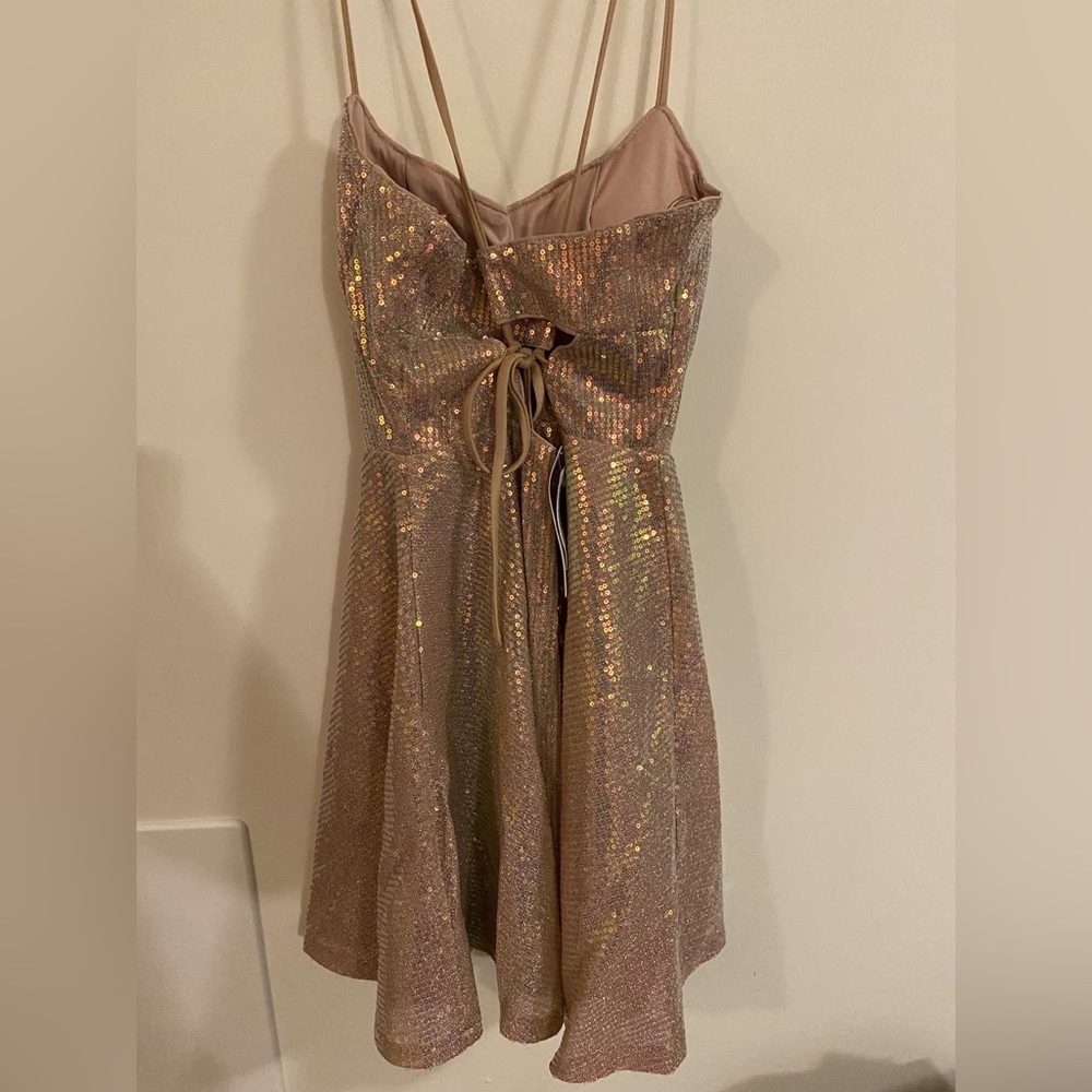 NEW Privy Womens Latte Danity Metallic Mini Dress, Sz M - Picture 3 of 4